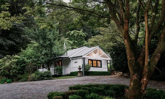 Sassafras House | Luxury Accommodation Nestled in the Heart of the Dandenong Ranges