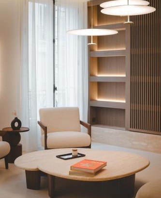Champs-Elysees Apartment | Luxury Apartment 3BR in Paris