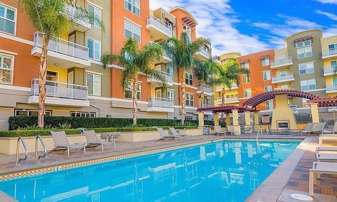 Anaheim Resort Condo | Luxury apartment by Disneyland & Covention Center ;min 1 Month stay