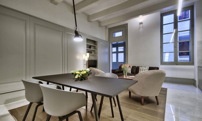 Valletta Apartment | Luxury apartment no. 1 in a restored Palazzo, 2 bedrooms & 2 bathrooms - Central