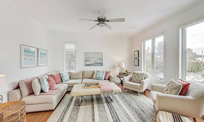 Bluewater Beach House | Luxury Beach House With Incredible Sunset Views