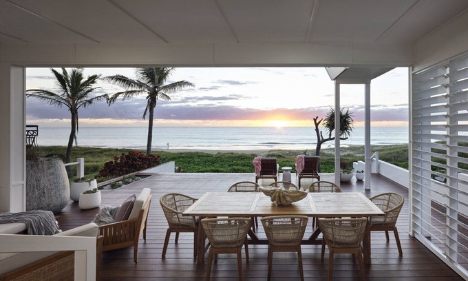 Mermaid Beach House | Luxury Beach Living