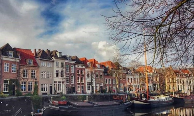 Vlijmen Bed & Breakfast | Luxury Bnb full of surprises at 10 minutes from Den Bosch