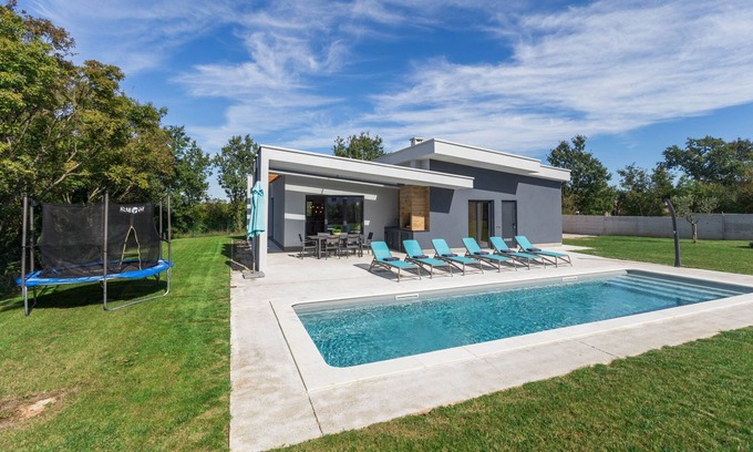Prkacini Villa | Luxury brand new villa with pool