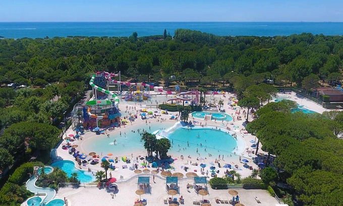 Reschigliano RV Rental | Luxury Camp at Union Lido