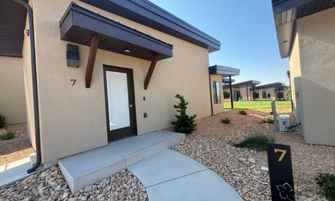 La Verkin House | Luxury Casita, near Zion National Park