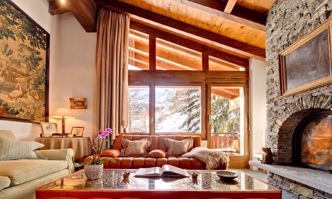 Zermatt Ski Chalet | Luxury chalet, Matterhorn views, outdoor hot tub & sauna,100m from piste & lift