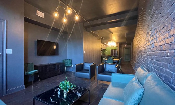 West Main Historic District House | Luxury City Escape & Peaceful Retreat by Hollyhock