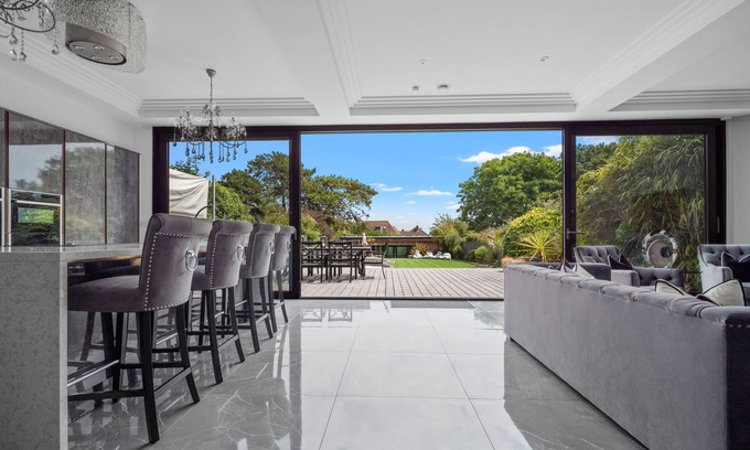 Radipole House | Luxury coastal property with private indoor pool.