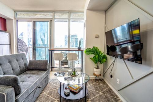 Downtown Toronto Apartment | Luxury Condo Living Downtown Toronto