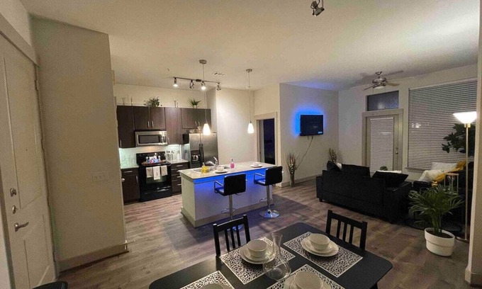 Woodlake - Briar Meadow Condo | luxury condo near the galleria