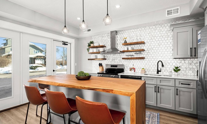 Park Point Condo | Luxury Condo w/Beach Access | Dragestil 715-1