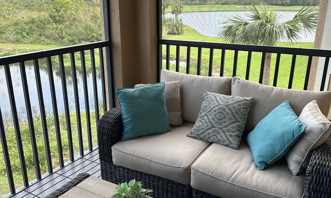 Bradenton Condo | Luxury Condo With Superb Water Views - Resort Amenities