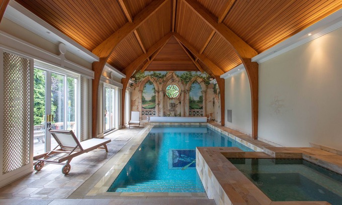 High Wycombe Apartment | Luxury country retreat with extensive leisure facilities