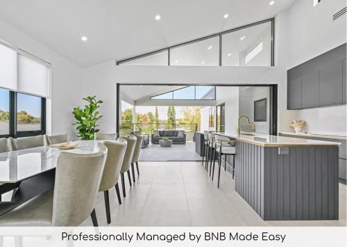 Calare House | Luxury Designer Retreat - Modern, Entertainer