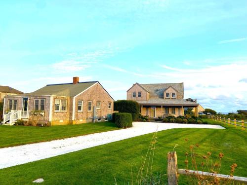 Madaket House | Luxury Dreamy Madaket Destination - Beachside, Ocean Views & Lifelong Memories