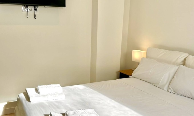 Rejas Apartment | Luxury Duplex Duplex Feria de Madrid 6 people 200
