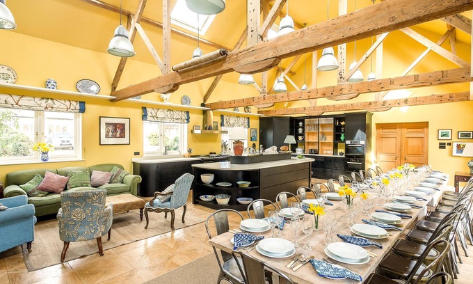 Ebbesborne Wake House | Luxury enormous house Wilts/Dorset border with idyllic far reaching views