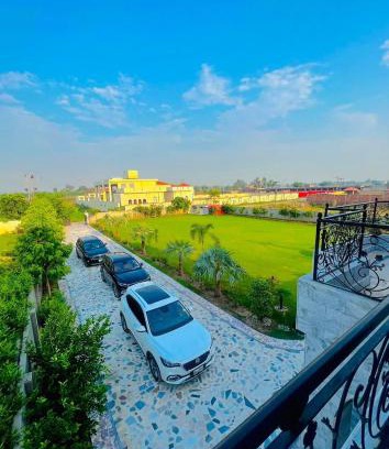 Lahore House | Luxury Farmhouse for Stay and Events