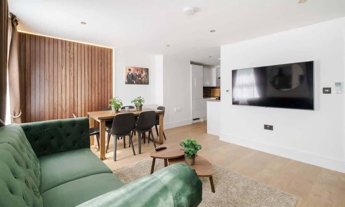 Marylebone Apartment | Luxury Flat by Marylebone High St. in the ♥️ of Central London, w/Air Con