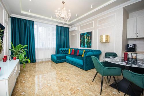 Kyiv Apartment | Luxury for business & pleasure Royal 1