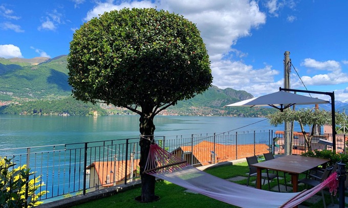 Lezzeno Apartment | LUXURY garden Apartment near BELLAGIO