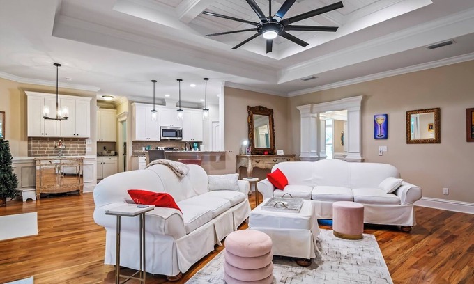 Crawfordville House | Luxury Golf Course Retreat in the Crawfordville, 2 bedroom sleeps up to 8