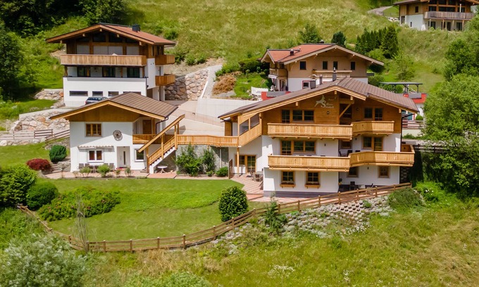 Viehhofen House | Luxury group accommodation near lift