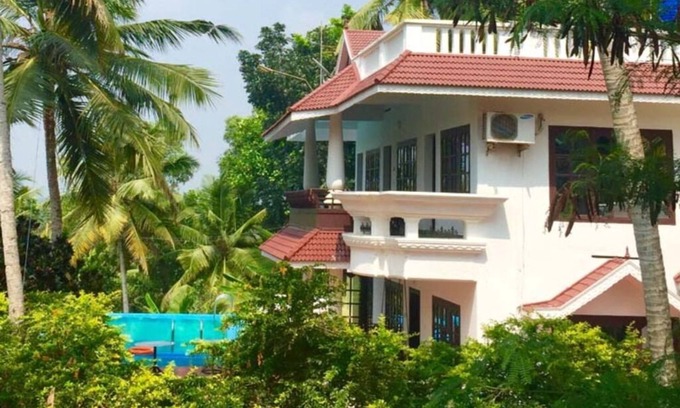 Poovar Bed & Breakfast | Luxury guest house in poovar backwaters islands.