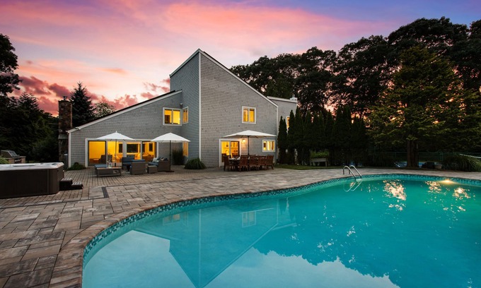 Speonk House | Luxury Hamptons Dream Retreat | Pool, Hot Tub, Tennis, Fire Pit | Close to Beach