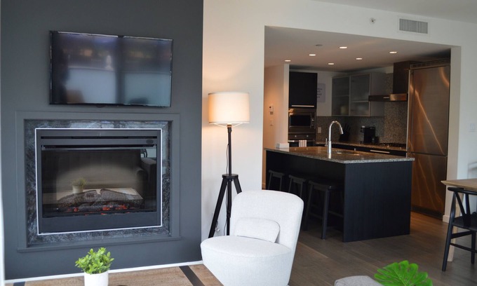 Downtown Victoria Condo | Luxury Harbourside Condo in downtown Victoria