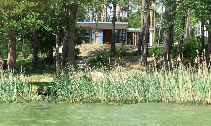 Oberhavel House | Luxury holiday home right on the lake, natural comfort in a modern style