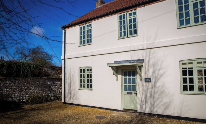 Brancaster House | Luxury Holiday House in Brancaster. Sleeps 8 Dogs welcome