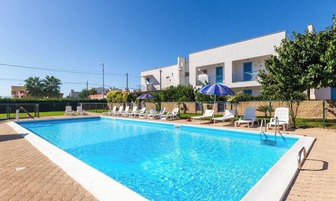 Boncore Apartment | Luxury Holiday House with Pool