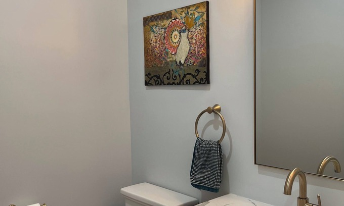 Westboro House | Luxury home for long-term stay in the heart of Westboro