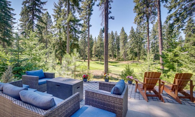 Cle Elum House | Luxury Home in Suncadia Hot Tub and Fire Pit!