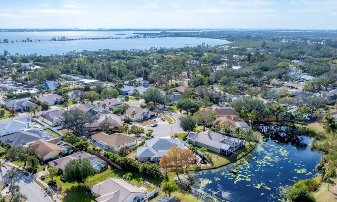 Palma Sola House | Luxury home NW Bradenton Fl