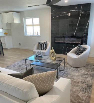 Northeast Dallas House | Luxury Home with 3 bedrooms in Dallas