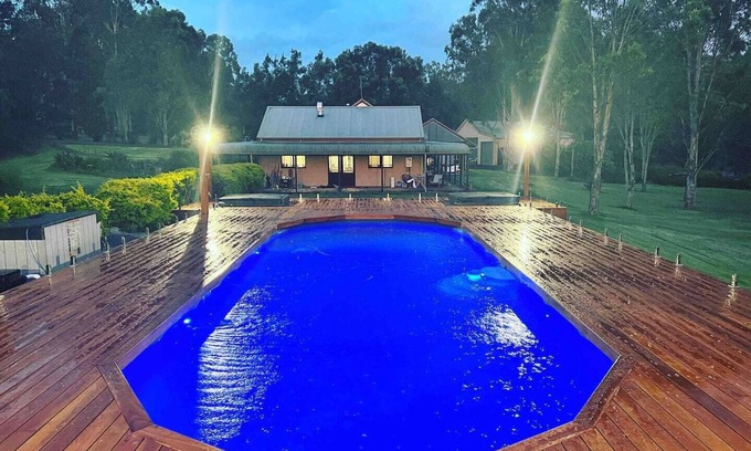 Branxton House | Luxury homestead with pool and spa, Hunter Valley