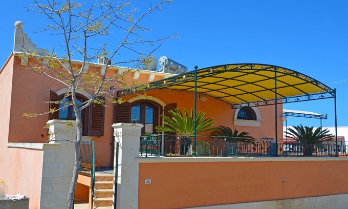Marina San Gregorio House | Luxury house with large terrace and sea view