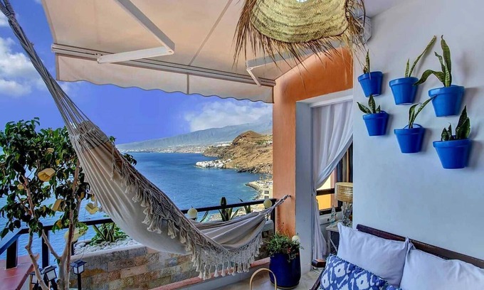 Tabaiba Apartment | Luxury House In Symphony With Nature & Ocean Views