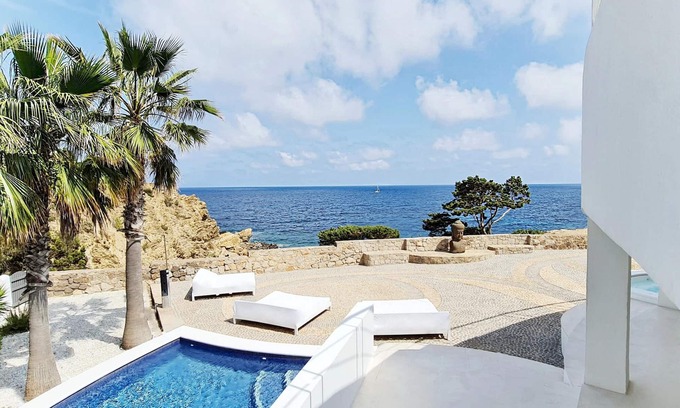 Ibiza Island Villa | ⭐ LUXURY HUGE SEAFRONT + PRIVATE NIGHTCLUB IN IBIZA