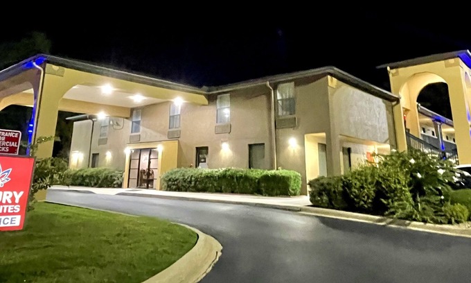 Selma Hotel | Luxury Inn and Suites
