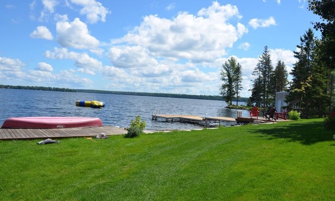 Bobcaygeon Cottage | Luxury Kawartha Lakes Cottage