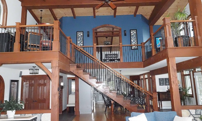 Rideau Lakes Cottage | Luxury Lake House in the Rideau Lakes. Come Live the Dream!