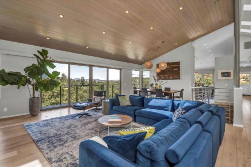 Fetters Hot Springs-Agua Caliente House | Luxury Modern Home with Views - 3 Acres, 4000 Sq Ft