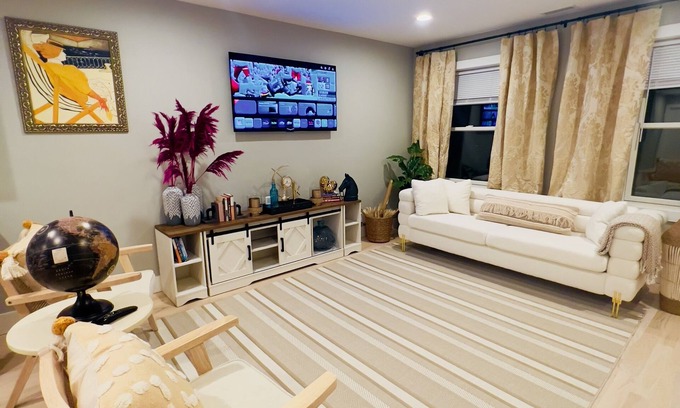 Montclair Condo | Luxury New-built - Beautiful 3 bedrooms+2 bathrooms Montclair Home