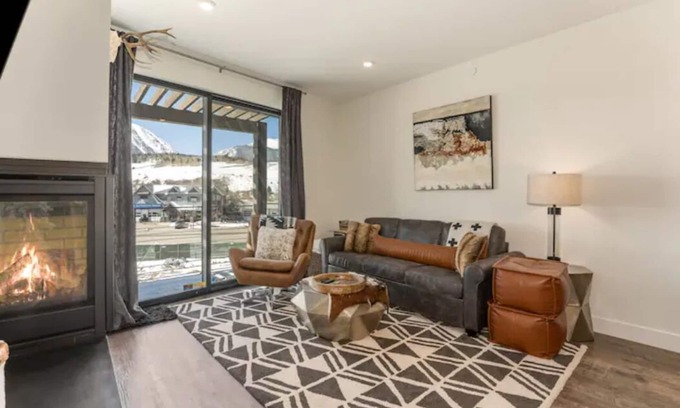 Willow Grove Condo | Luxury NEW SKI 2 bdroom Condo on the River