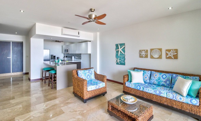 Barrio Los Faroles Condo | Luxury Oceanfront Condo with WiFi, Ocean Views, Pool, & Easy Beach Access