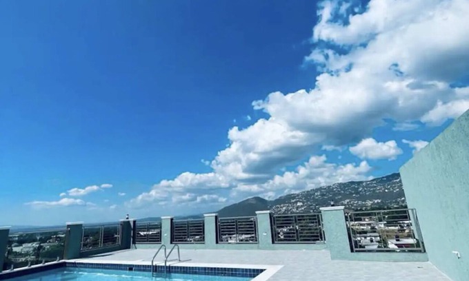 Havendale Apartment | Luxury one bed room apartment with AC, roof top pool, WIFI located in Kingston.